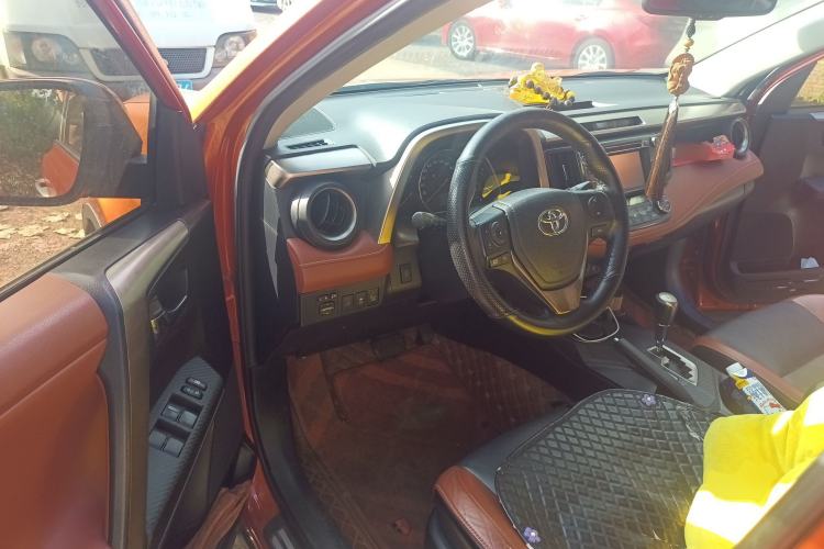 Used Toyota RAV4 2013 2.5L Automatic 4x4 Prestige Edition
