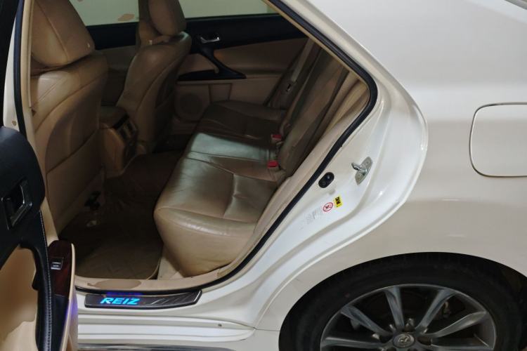 Used Toyota Reiz 2012 2.5V Fengdu Elite Stylish Edition Left Rear Seat