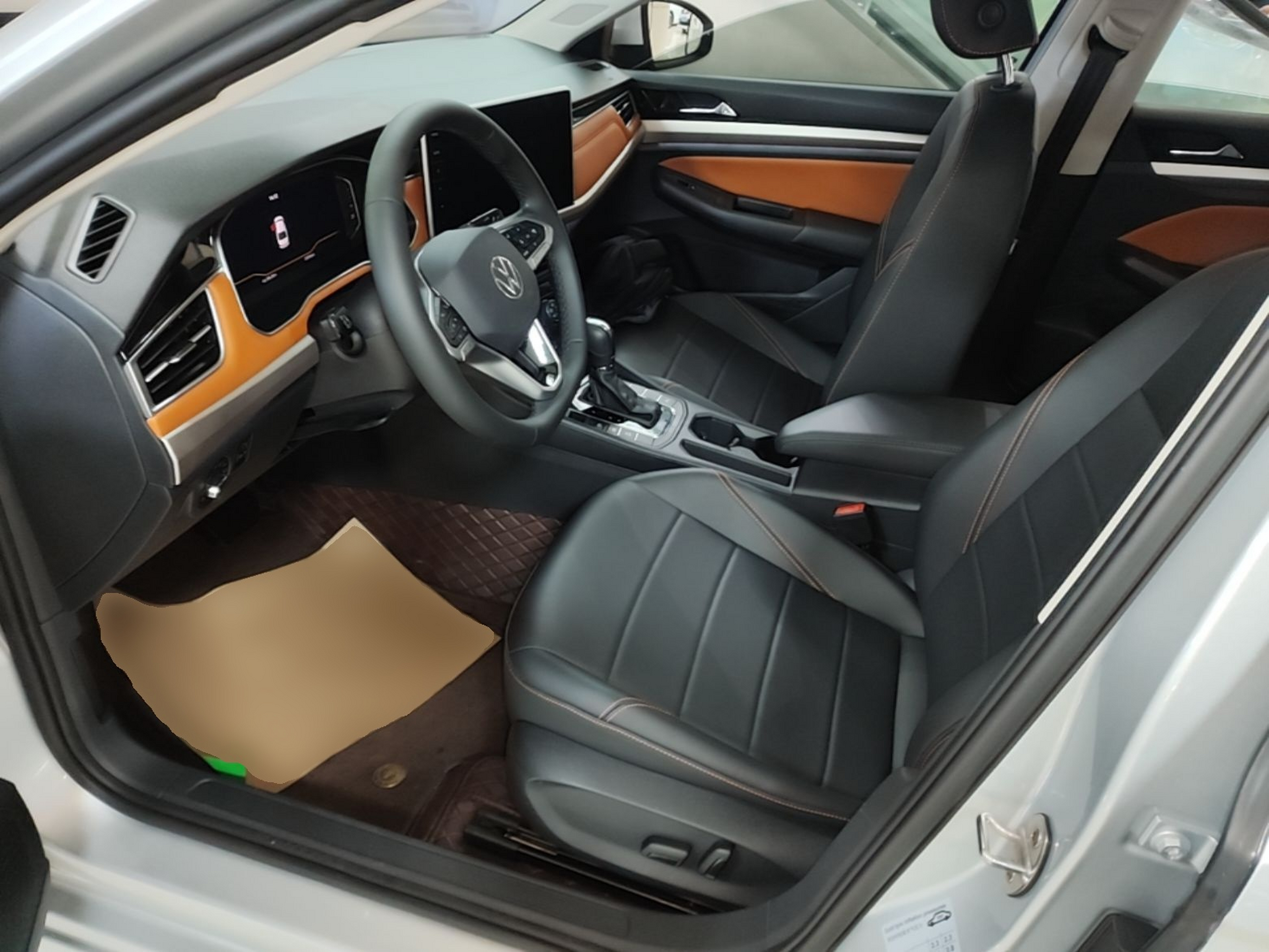 Interior delantero