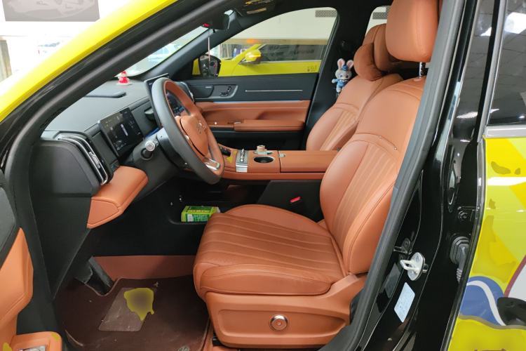 Used JETOUR Shanhai L7 Plus 2025 Model 220km Flagship 7-seater
