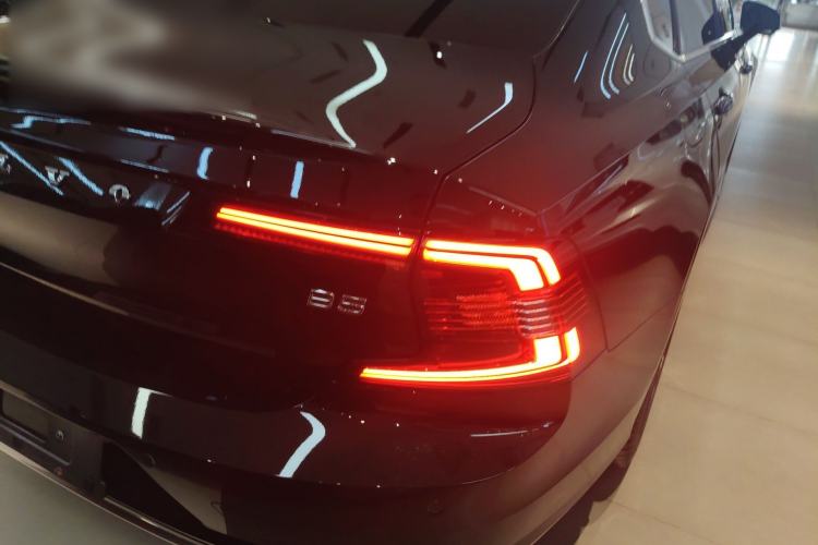 Used Volvo S90 2024 B5 Zhiyuan Luxury Edition
