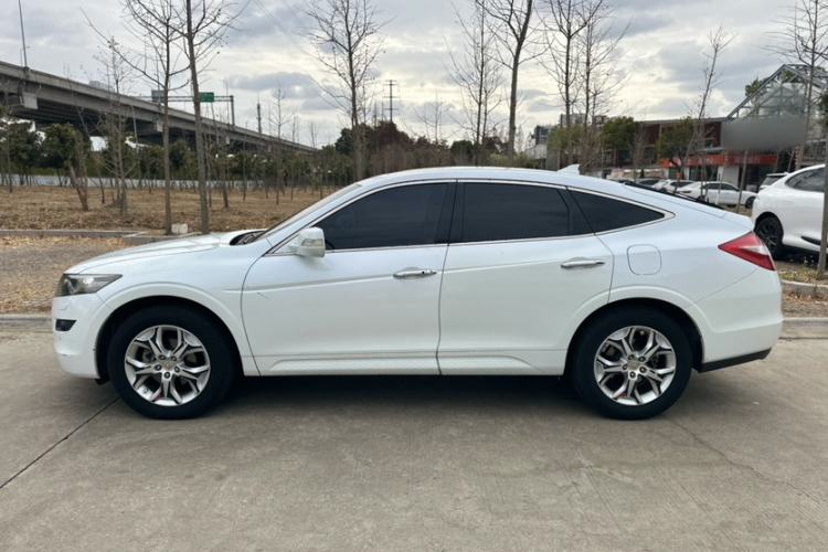 Used Honda Crosstour 2011 3.5L Prestige Edition
