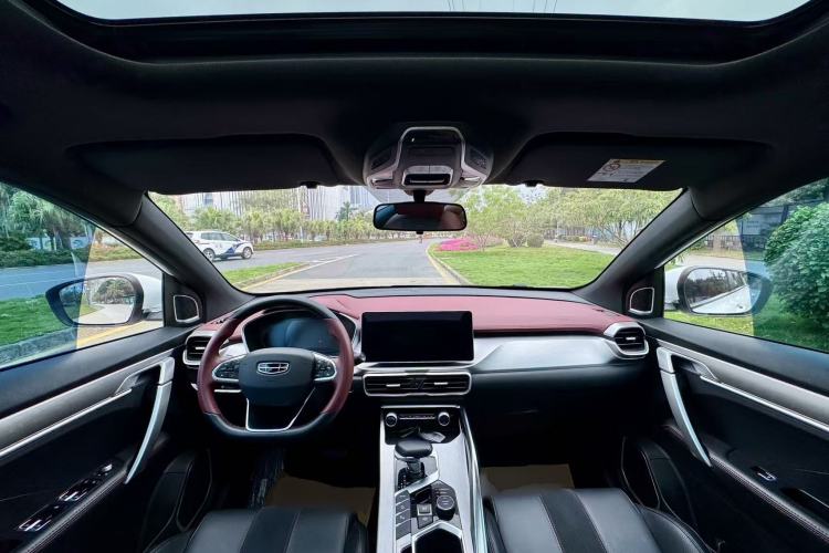 Used Geely Auto Coolray New Energy 2022 1.5T ePro 85KM Starry Edition Center Console