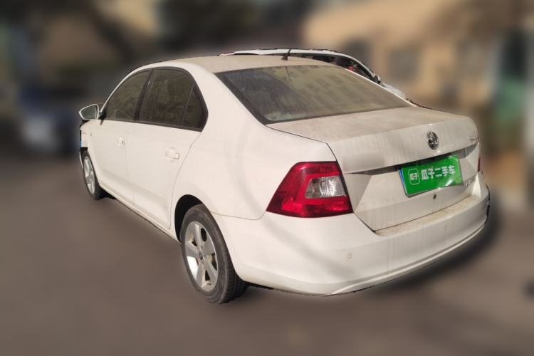 Used Skoda Rapid 2013 1.6L Manual Smart Selection Model