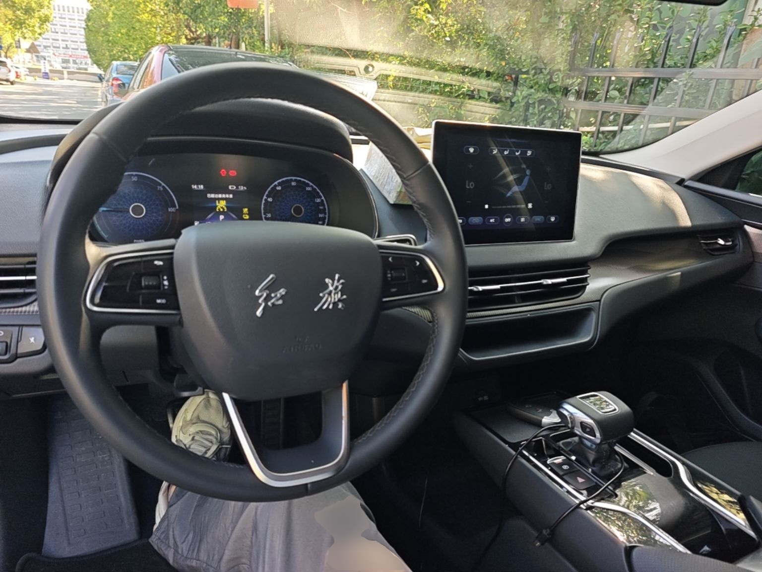 Hongqi E-QM5 2021 Charging Version Flagship Edition — снимка 18