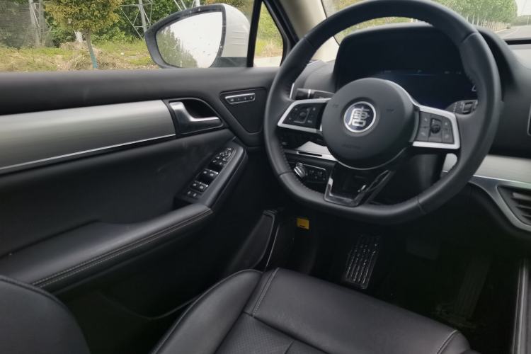 Used BYD Tang 2018 2.0T Automatic SmartConnect Prestige 7-Seater China V Standard