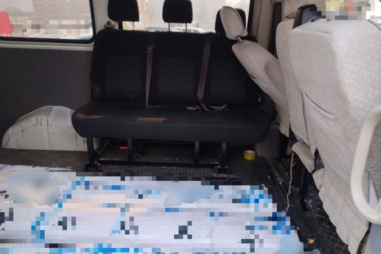 Used SAIC MAXUS Xintu V80 2021 2.0T Manual Classic Aoyuntong Short Wheelbase Mid-Roof 5/6-Seater