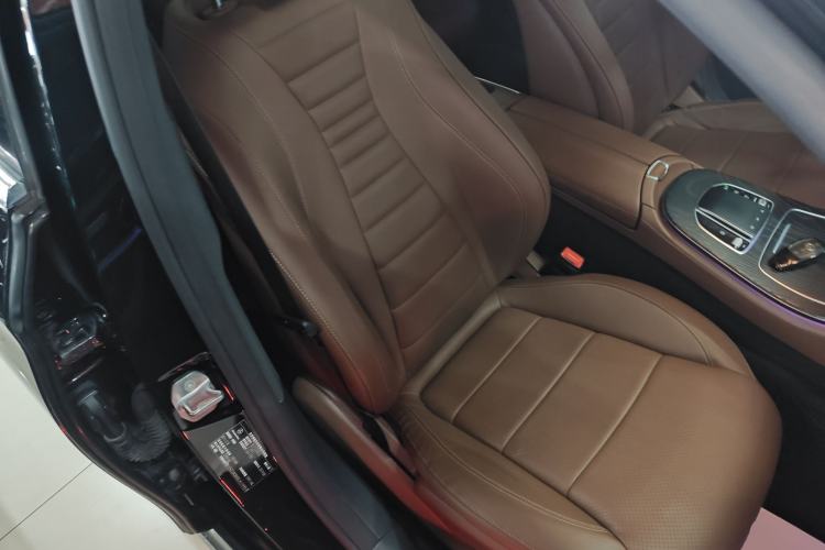 Used Mercedes-Benz E-Class 2019 Restyled E 300 L Sporty and Stylish Edition Right Front Seat