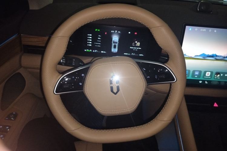 Used Hima AITO M7 2024 1.5T Intelligent Drive 4x4 Max Edition 6 Seats Steering Wheel