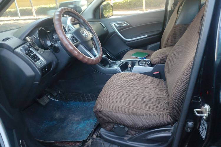 Used JMC Yusheng S350 2013 2.4T Automatic 2WD Diesel Luxury Edition 5 Seats
