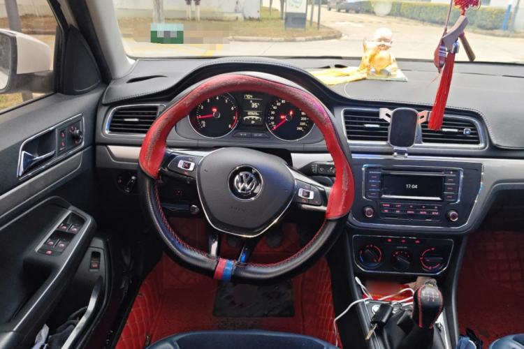 Used Volkswagen Lavida 2017 1.6L Manual Comfort Edition
