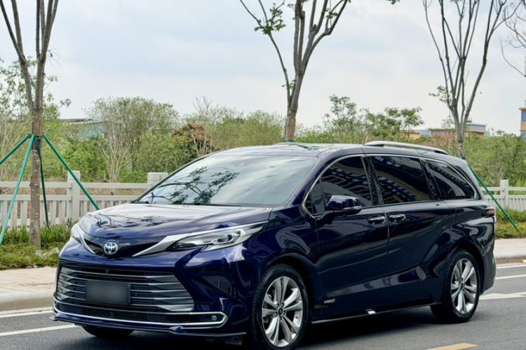 Used Toyota SIENNA 2021 2.5L Hybrid Ultimate Edition