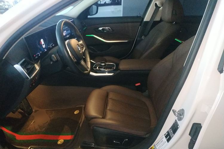 Used BMW i3 2024 eDrive 35 L
