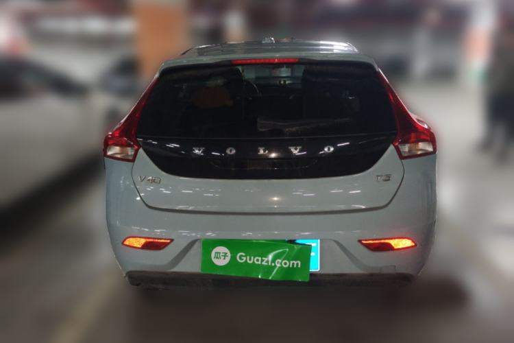 Used Volvo V40 2017 T3 Zhiyi Edition