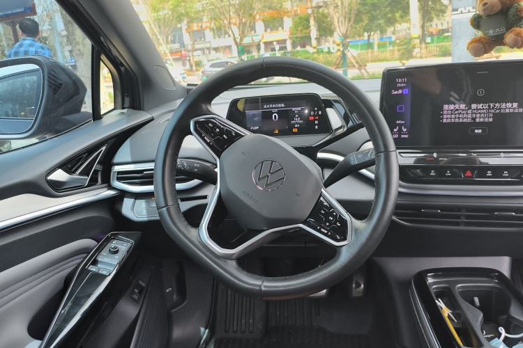 Used Volkswagen ID.4 CROZZ 2021 Long-Range Lite PRO Two-Wheel Drive Version Steering Wheel
