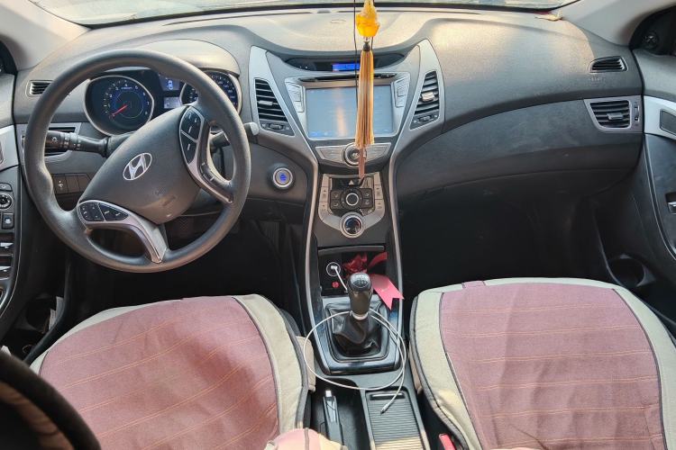 Used Hyundai Elantra (5th Generation / Langdong) 2015 1.6L Manual Leading Model
