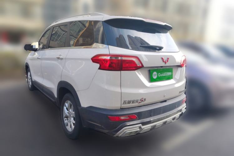 Used Wuling Hongguang S3 2018 1.5L Manual Luxury Model China V Standard
