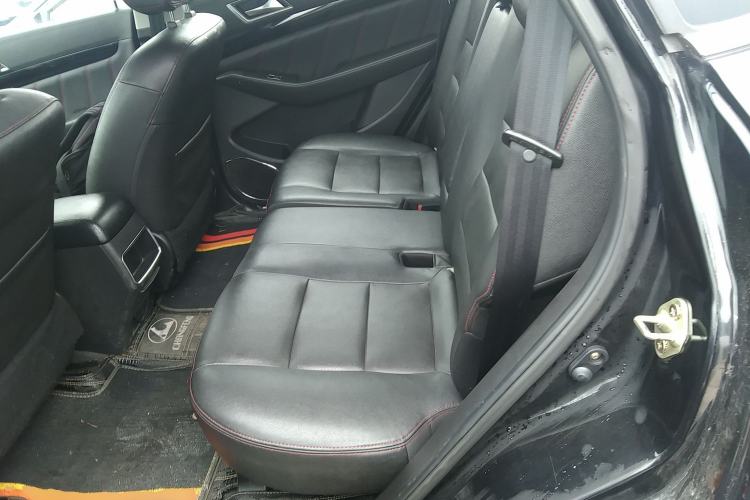 Used Leopaard CS10 2015 2.0T Manual Fashion Edition Left Rear Seat