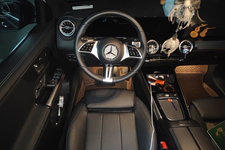 Used Mercedes-Benz GLB 2024 Refresh GLB 220 Fashion Edition Steering Wheel