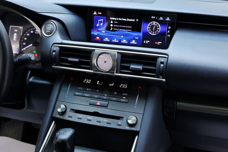 Used Lexus IS 2017 300 FENGSHANG Edition
