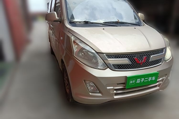 Used Wuling Rongguang V 2018 1.5L Standard Version Front Right 45 Deg
