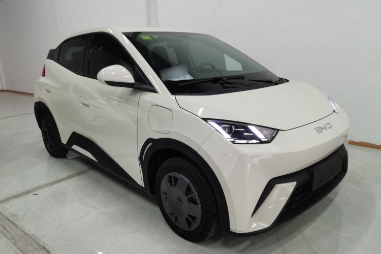 Used BYD Seagull 2025 305km Active Version Front Right 45 Deg