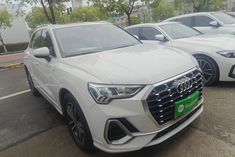 Used Audi Q3 2022 35 TFSI Progressive Dynamic Edition
