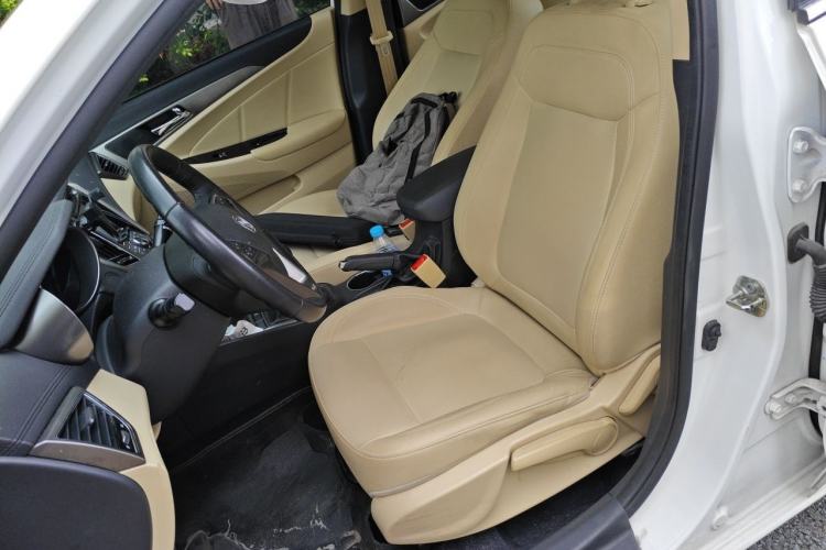 Used CHANGAN Eado 2016 1.6L Manual Fashion Edition
