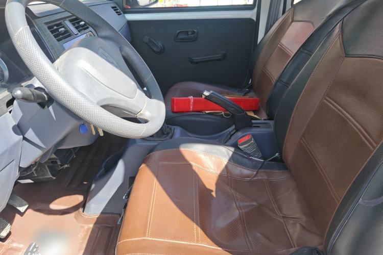 Used Jinbei Hiace X30 2023 1.5L Super-Comfortable Passenger Van 5/6/7-Seater Non-Air-Conditioned Version Model SWC15M
