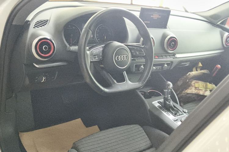 Used Audi A3 2017 Limousine 35 TFSI Sport Edition