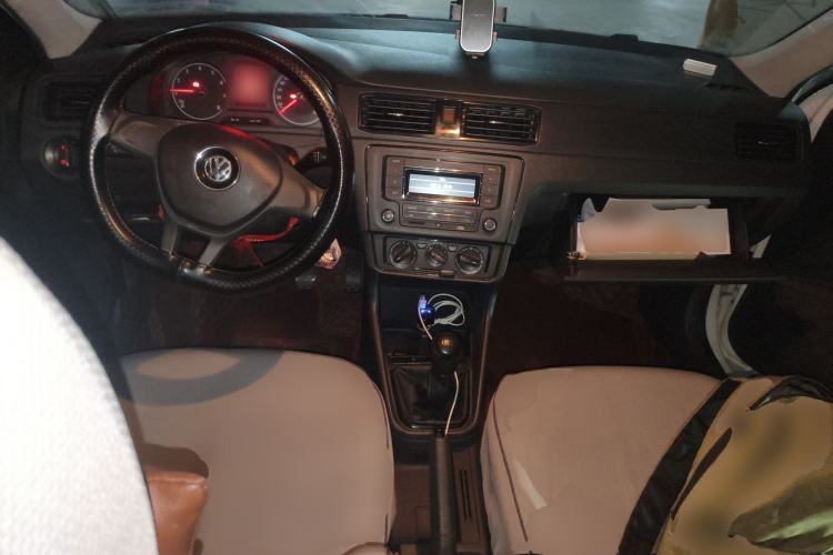 Used Volkswagen Santana 2018 1.5L Manual Fashion Edition Center Console