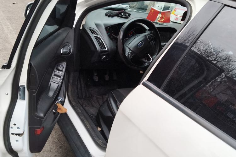 Used Ford Focus 2017 Sedan 1.6L Manual Fashion Edition Smart Drive Version