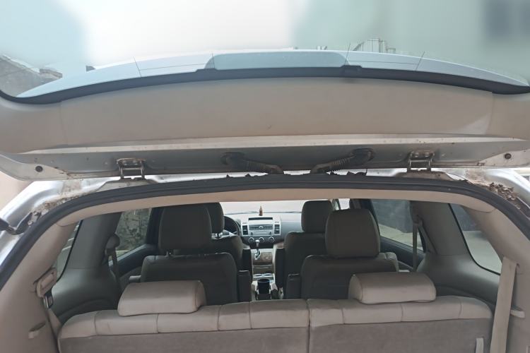 Used Mazda 8 2011 2.3L Deluxe Edition