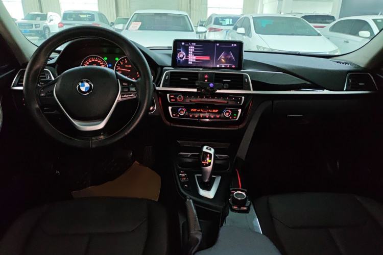 Used BMW 3 Series 2017 320Li Fashion Model
