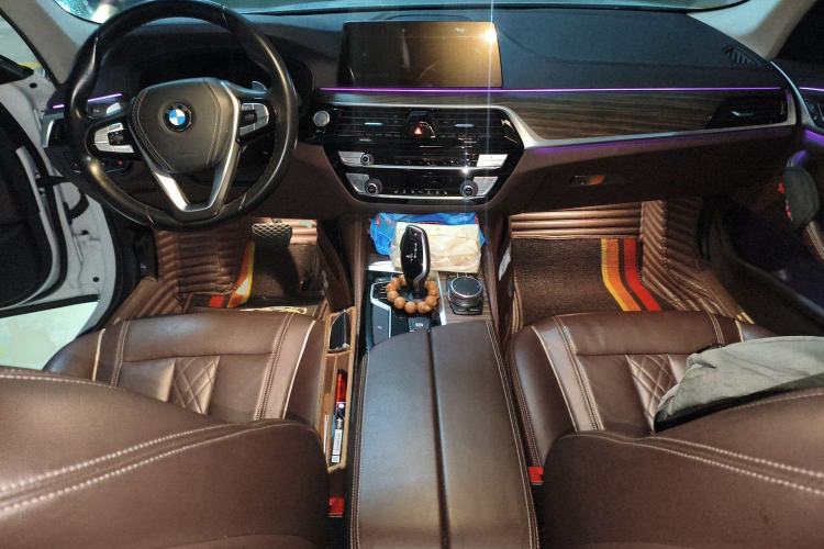 Used BMW 5 Series 2019 Updated 530Li xDrive Luxury Package Center Console