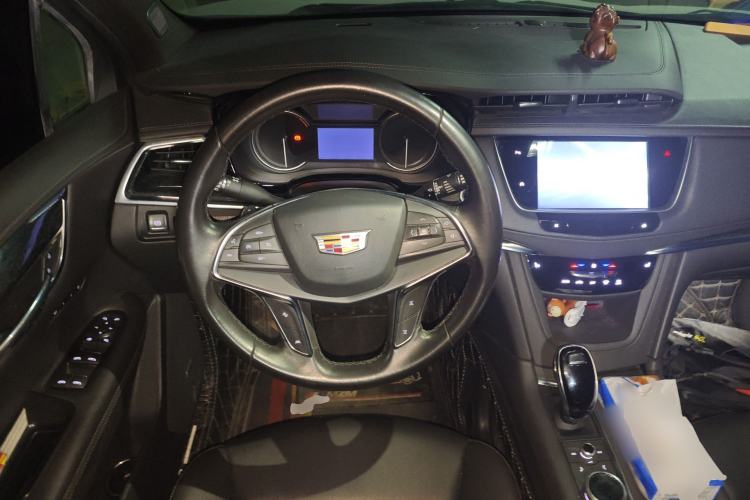 Used Cadillac XT5 2022 2.0T Two-Wheel Drive Luxury Version