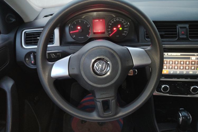 Used Volkswagen Santana 2015 1.6L Automatic Fashion Edition
