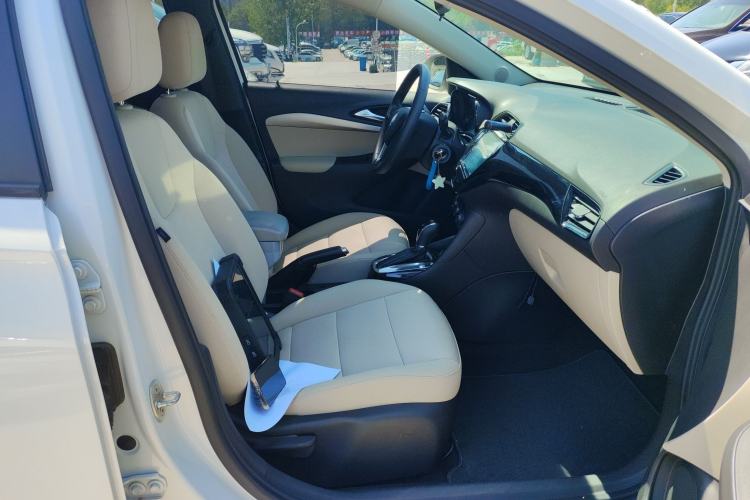 Used Buick Excelle 2020 15N CVT Elite Edition Right Front Seat