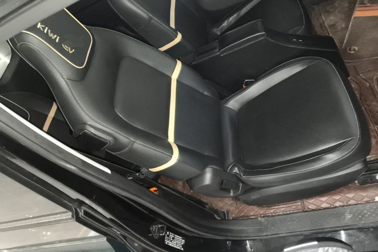 Used Baojun KiWi EV 2022 Designer Lite Edition Lithium Iron Phosphate