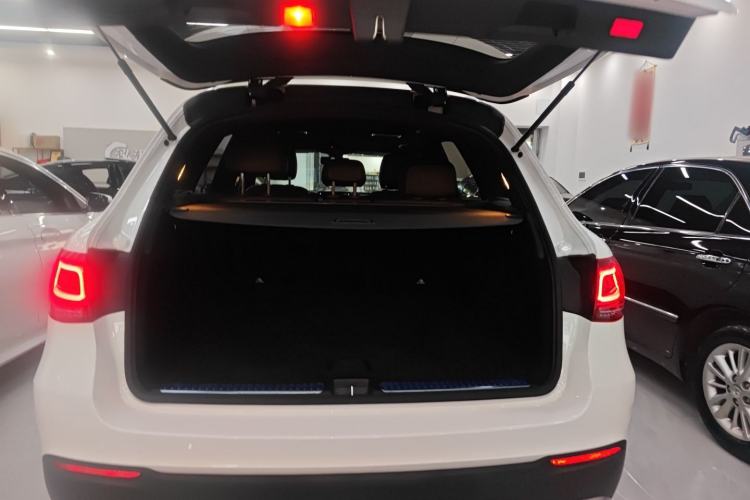 Used Mercedes-Benz GLC 2021 GLC 260 L 4MATIC Dynamic Edition Trunk