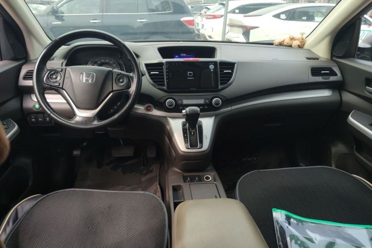 Used Honda CR-V 2012 2.4L four-wheel drive luxury version Center Console