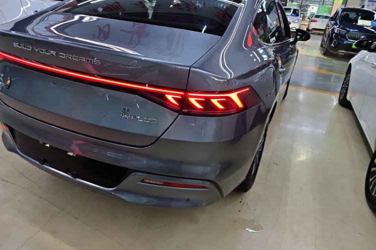 Used BYD Qin PLUS 2024 HONOR Edition DM-i 55KM Leading Model Right Rear Taillight