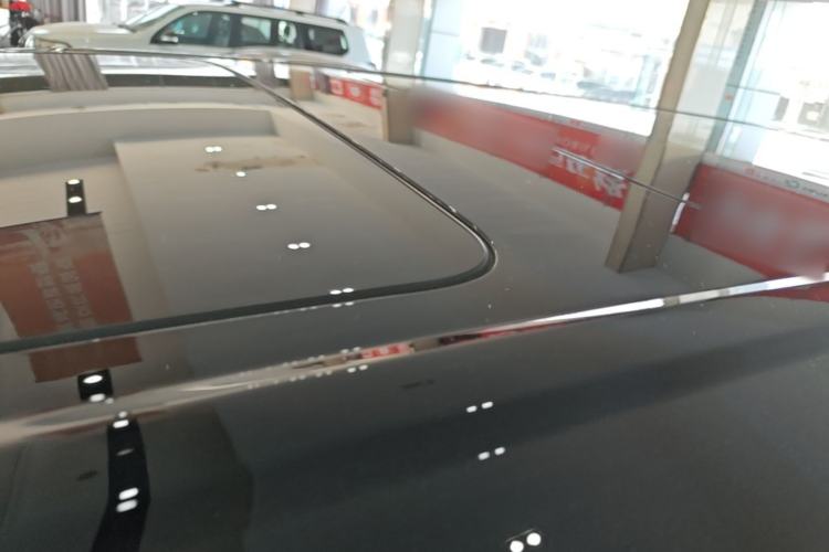 Used Denza D9 2024 DM-i 1050 Luxury Model Roof