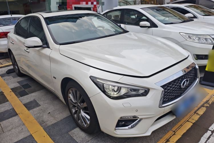 Used Infiniti Q50L 2018 2.0T Enjoyment Version China VI Standard