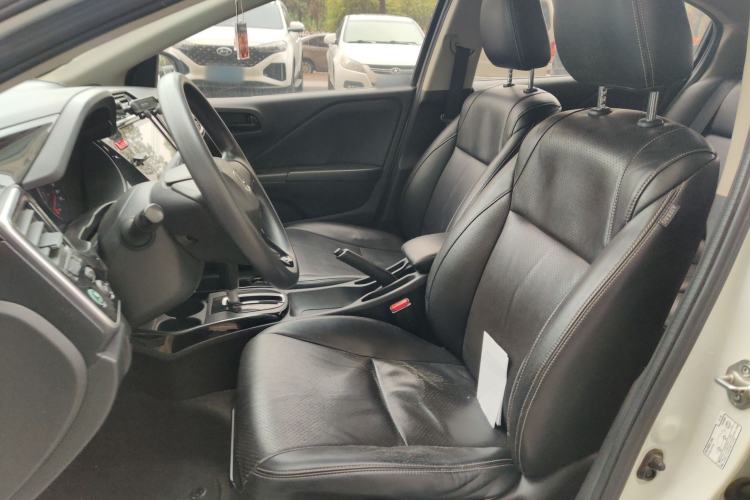 Used Honda Gienia 2017 1.5L CVT Comfort Version Left Front Seat