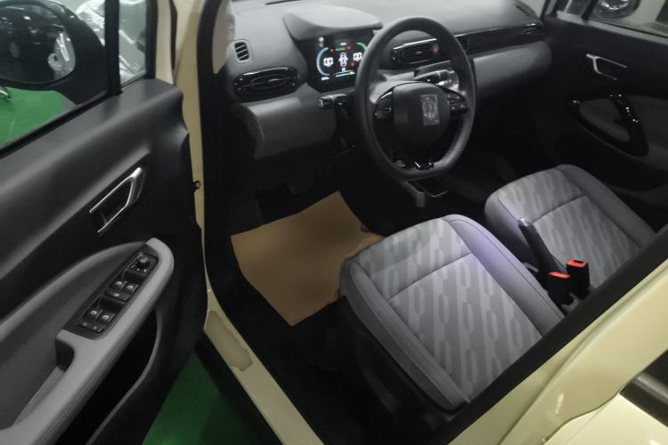 Used Leapmotor T03 2024 200 Lite Edition Driver Seat