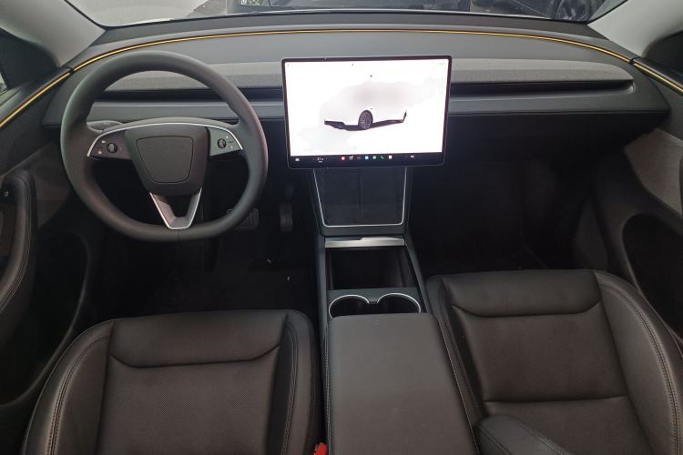 Used Tesla Model Y 2025 Rear-Wheel-Drive Version Center Console