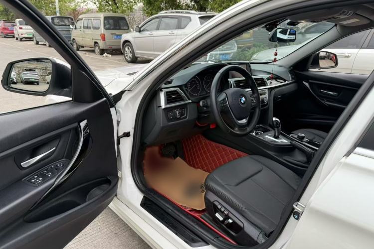 Used BMW 3 Series 2017 320Li Fashion Model Interior 2