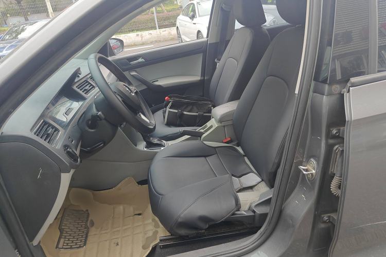 Used Skoda Rapid 2015 1.6L Automatic Smart Selection Model