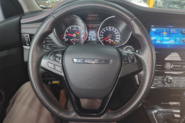 Used Venucia T70 2018 2.0L CVT Smart Enjoyment Version
